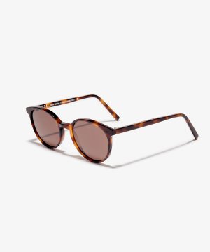Schräg-Bild der Sonnenbrille The Academic in Farbe Cherrywood und Größe Schmal