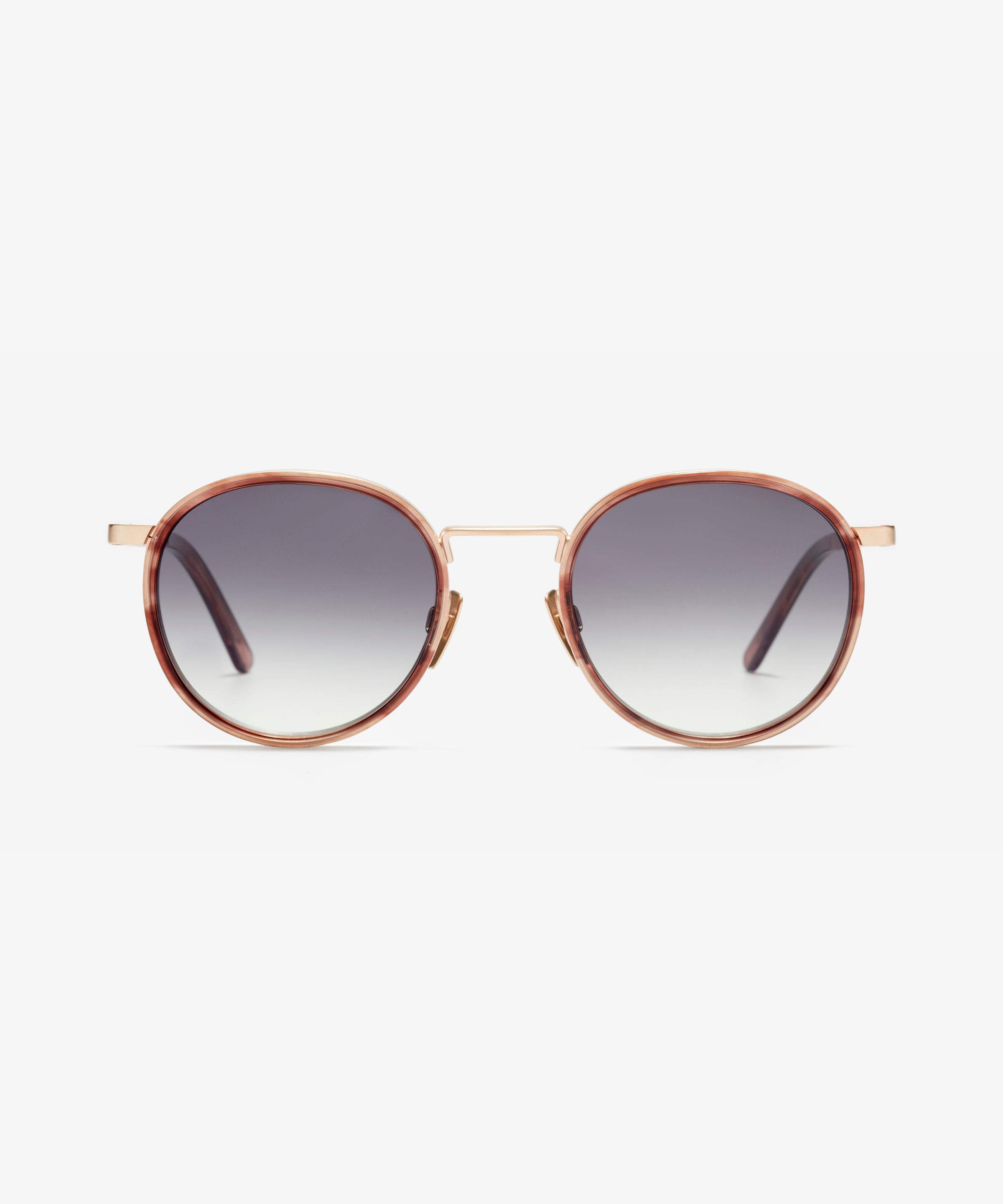 Front image of the sunglasses The Voyager Ace in colour Rose Gold / Rose Quartz and size Medium