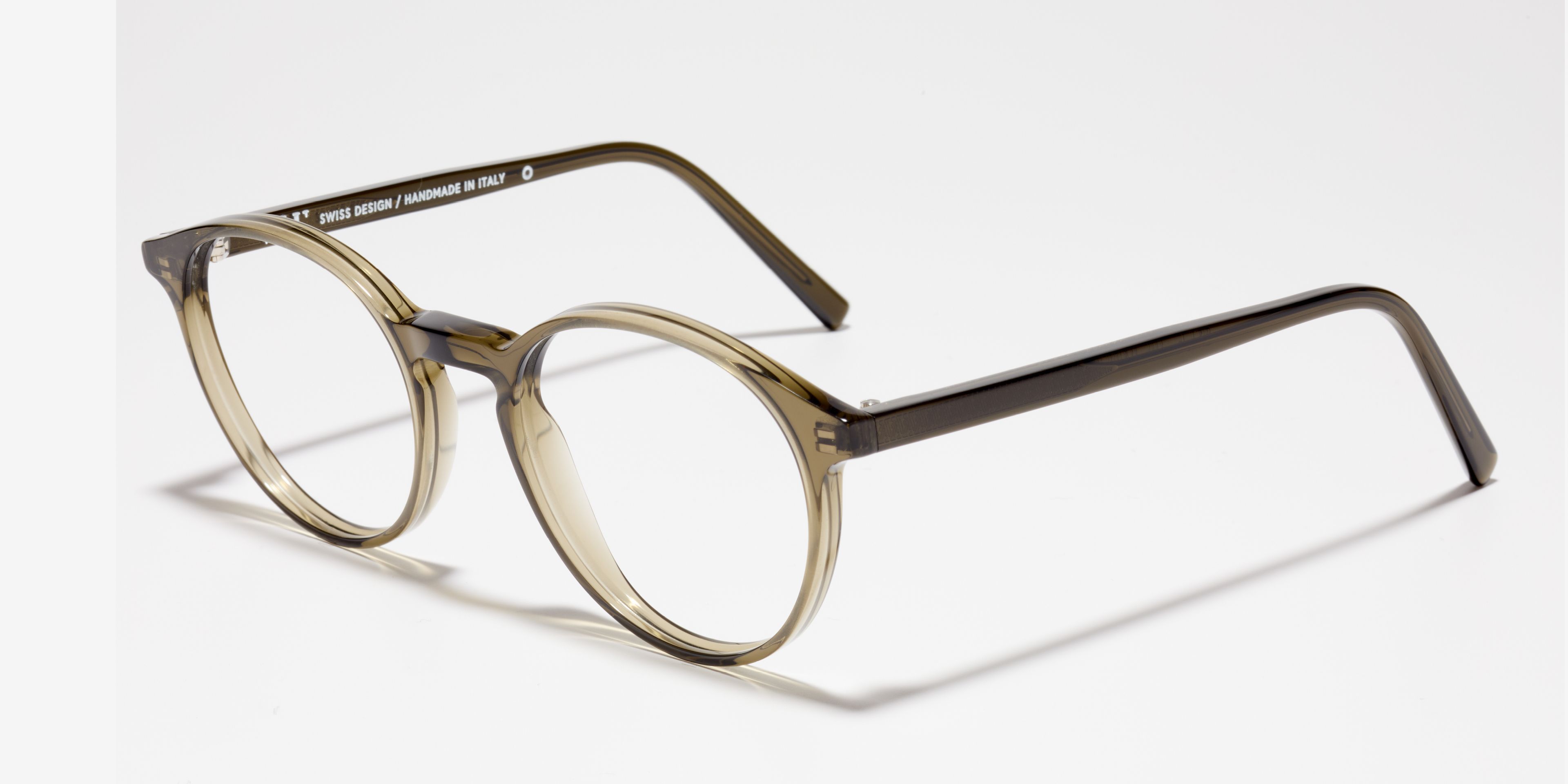 Schräg-Bild der Brille The Dapper in Farbe Khaki und Größe Breit
