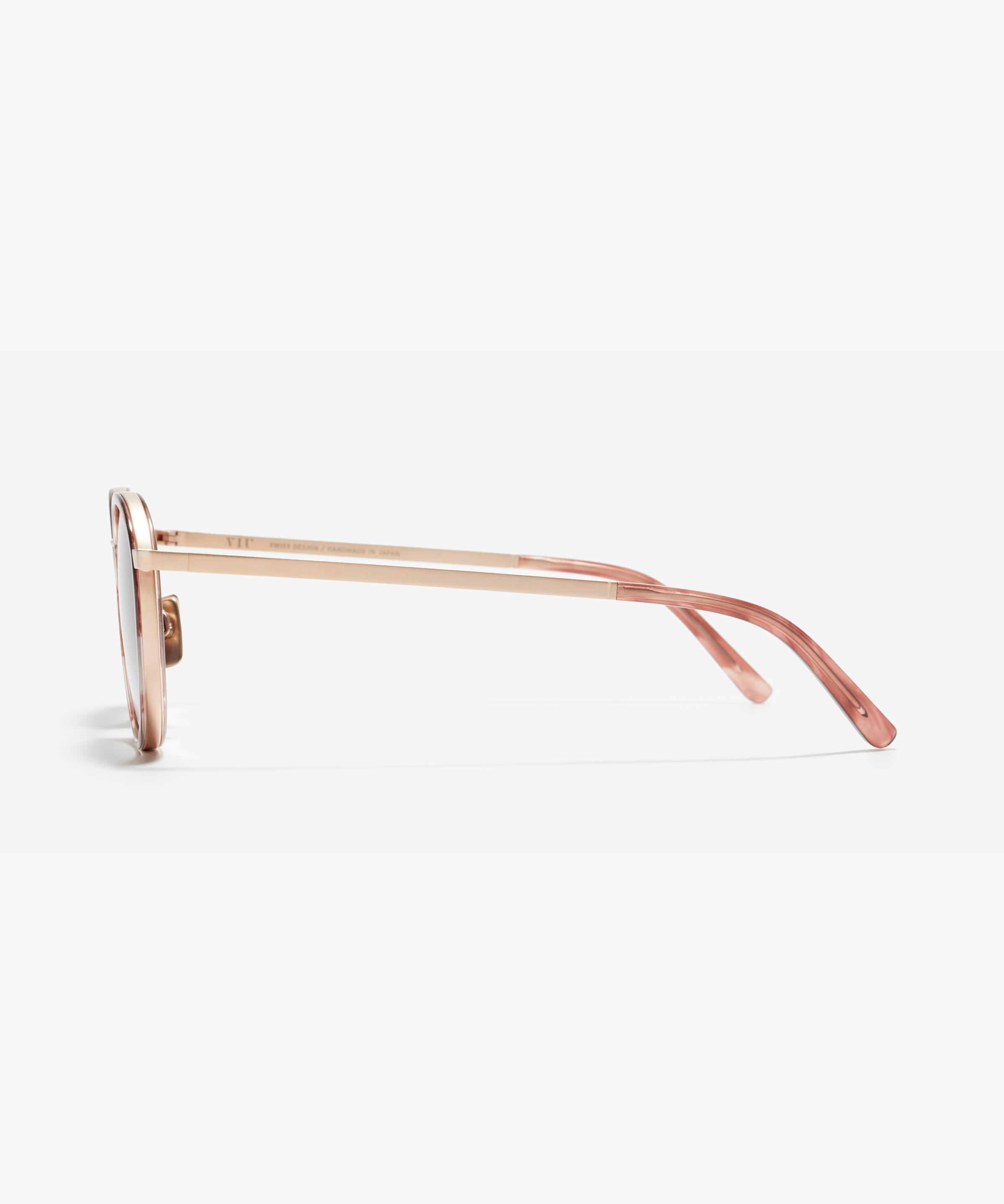 Side image of the sunglasses The Voyager Ace in colour Rose Gold / Rose Quartz and size Medium