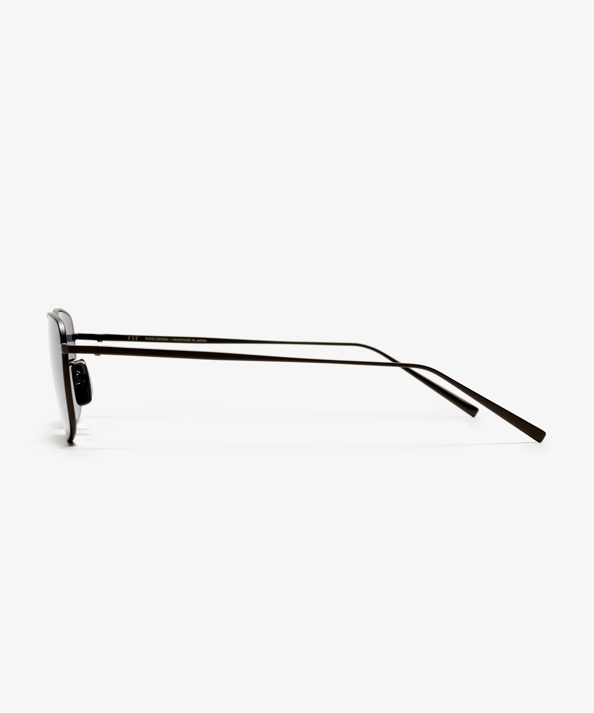 Side image of the sunglasses The Realist in colour Gunmetal and size Wide