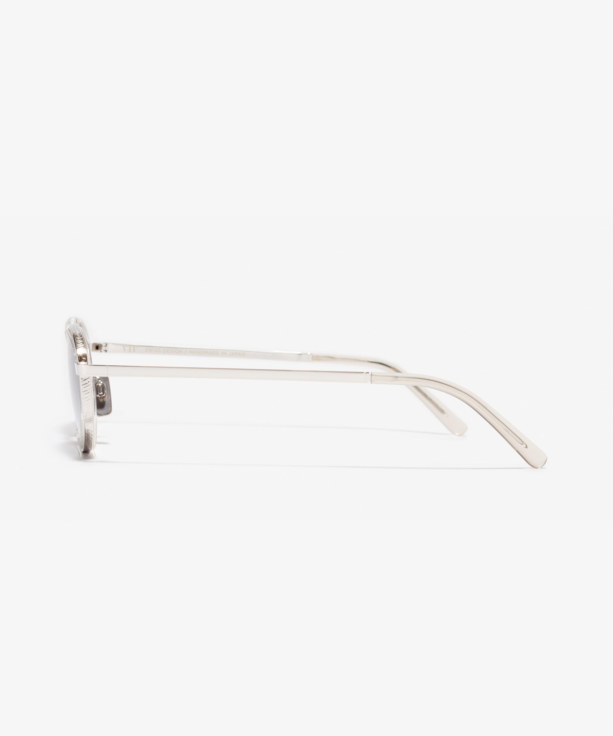 Seite-Bild der Sonnenbrille The Icon Ace in Farbe Silver und Grösse Mittel