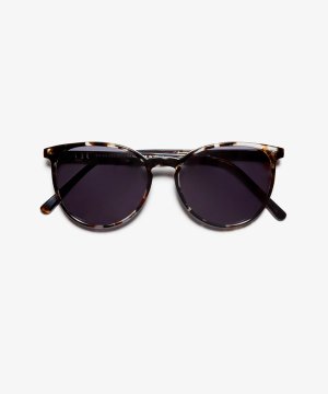 Front image of the sunglasses The Caring in colour Berry Havana and size Medium