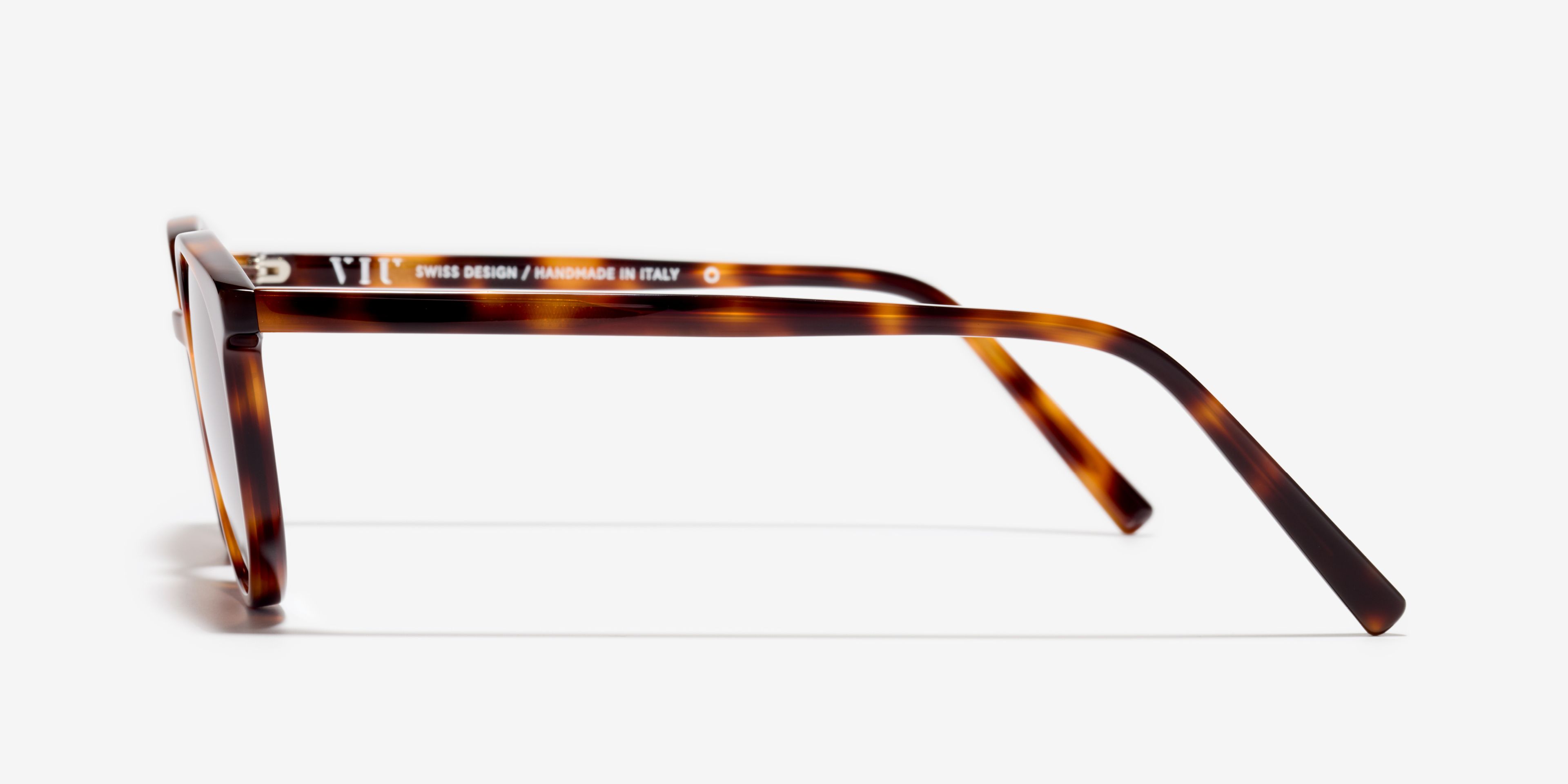 Side image of the sunglasses The Academic in colour Cherrywood and size Narrow