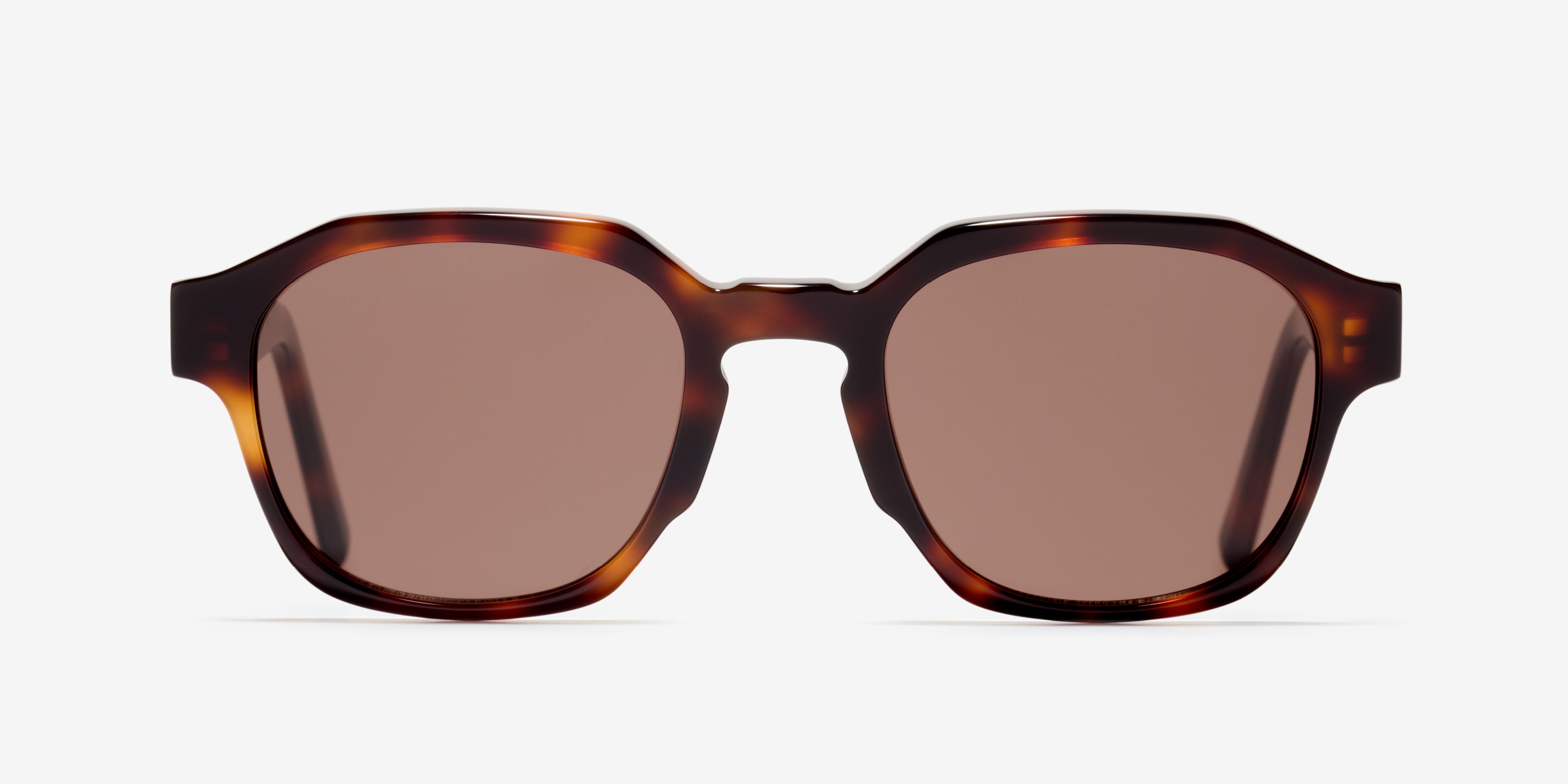 Front image of the sunglasses The Authentic in colour Cherrywood and size Medium