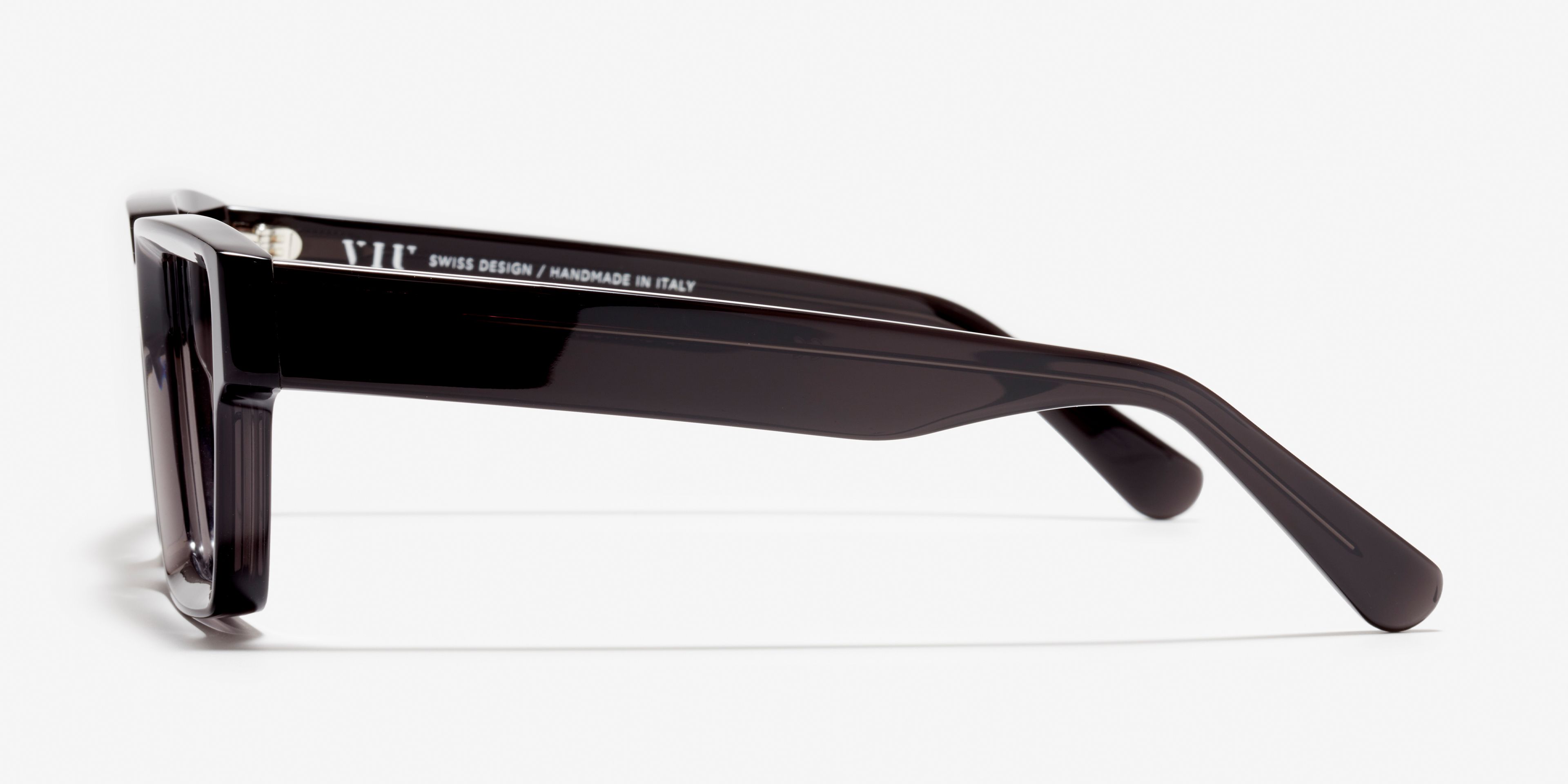 Side image of the frame The Savage in colour Black Transparent and size Wide