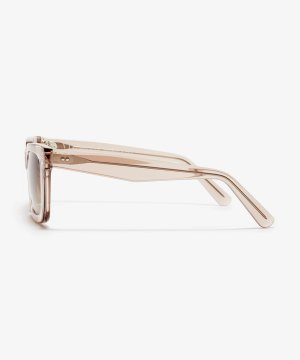 Side image of the sunglasses The Gambler in colour Pale Brown and size Wide