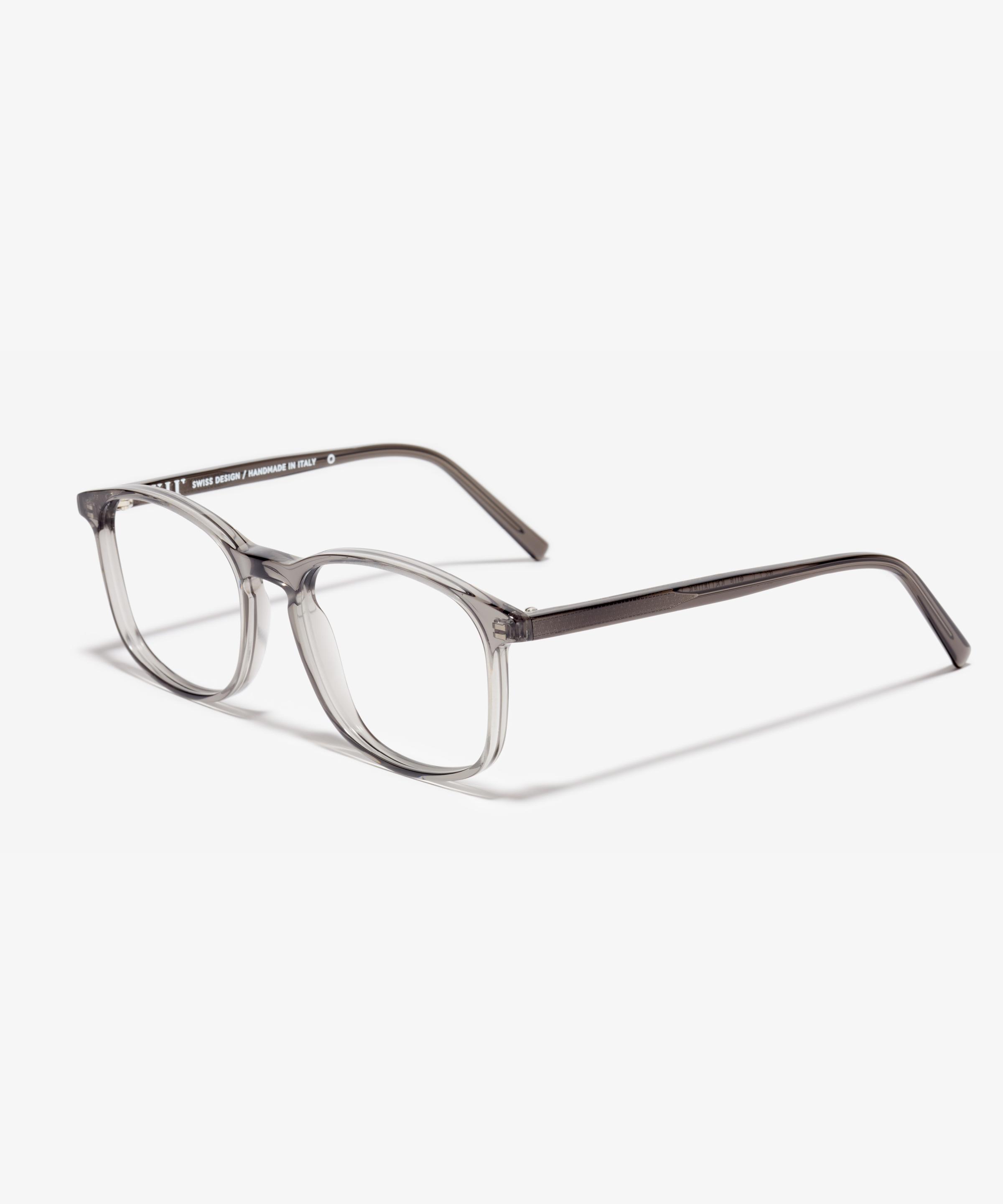 Schräg-Bild der Brille The Polished in Farbe Smoke und Grösse Breit