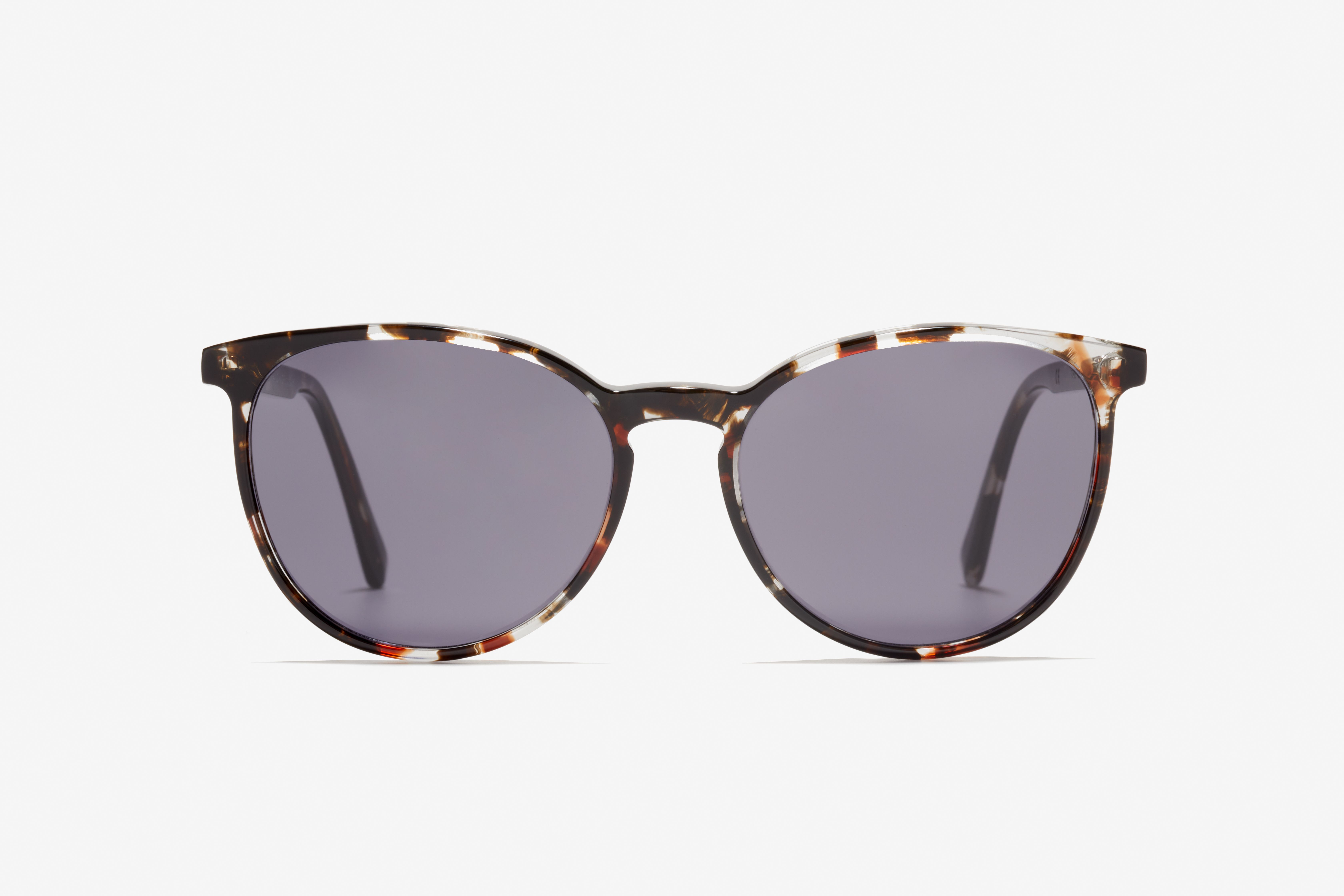 Front-Bild der Sonnenbrille The Caring in Farbe Berry Havana und Größe Mittel