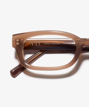 Detail-Bild der Brille The Shameless in Farbe Milky Mocha und Grösse Breit