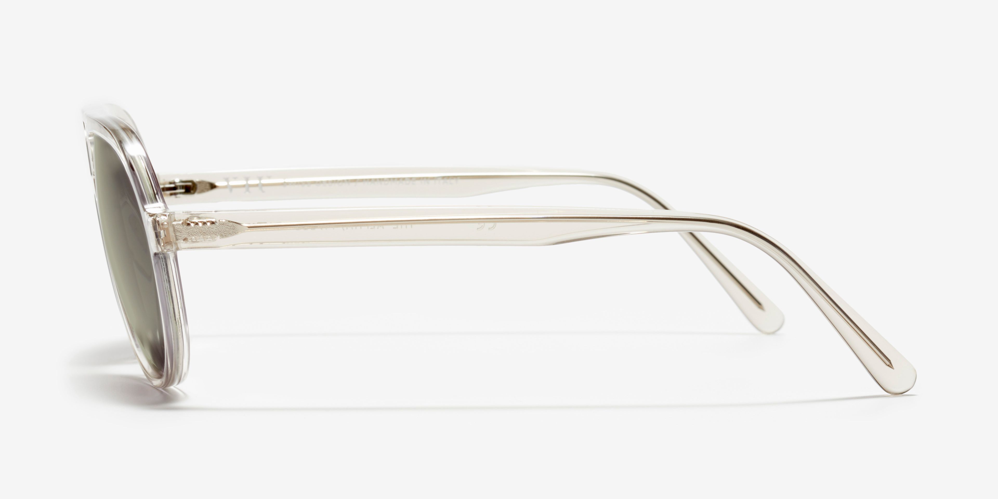 Side image of the sunglasses The Alpha in colour Ice Transparent and size Wide