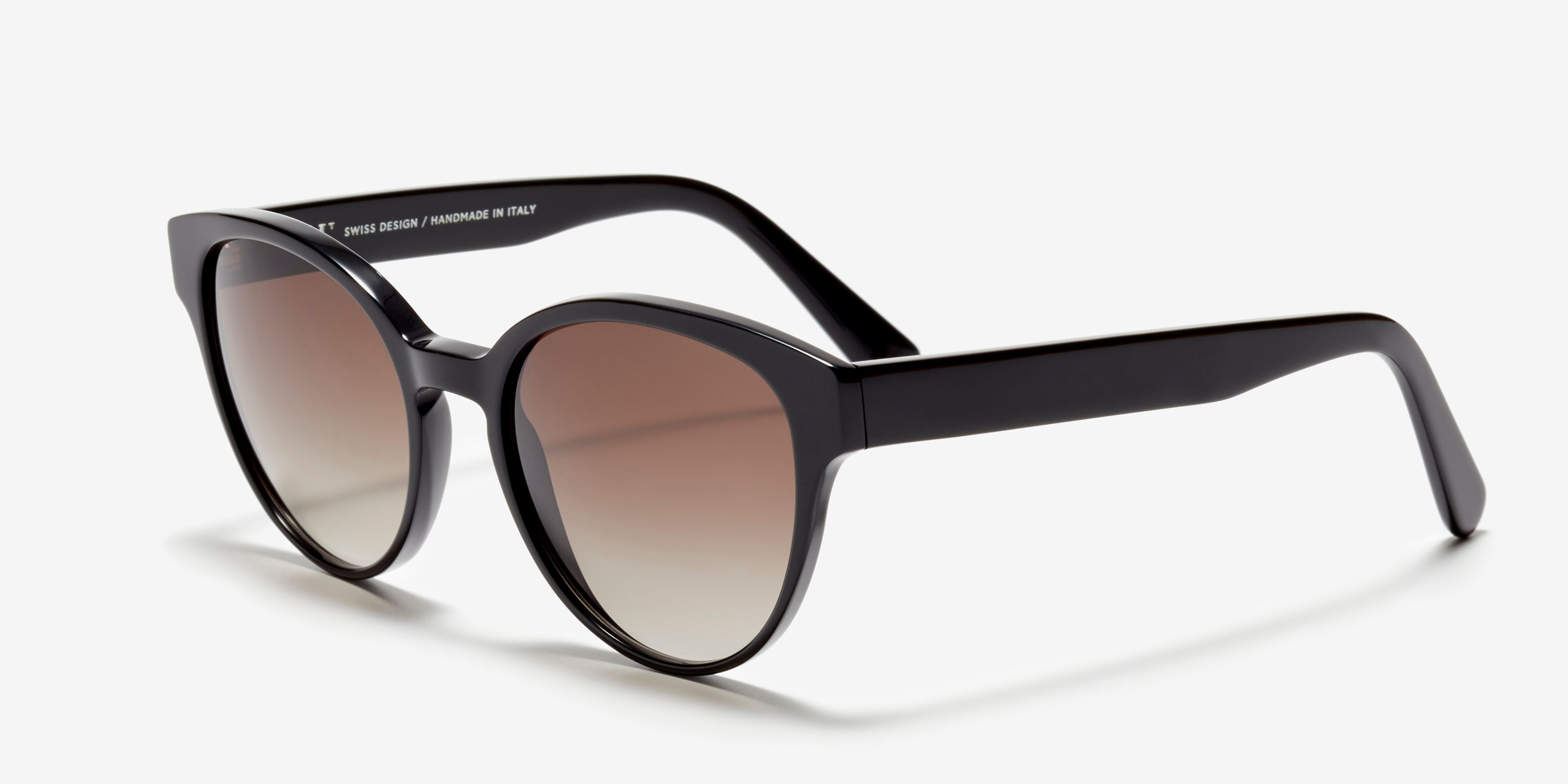 Schräg-Bild der Sonnenbrille The Dazzling in Farbe Black und Größe Mittel