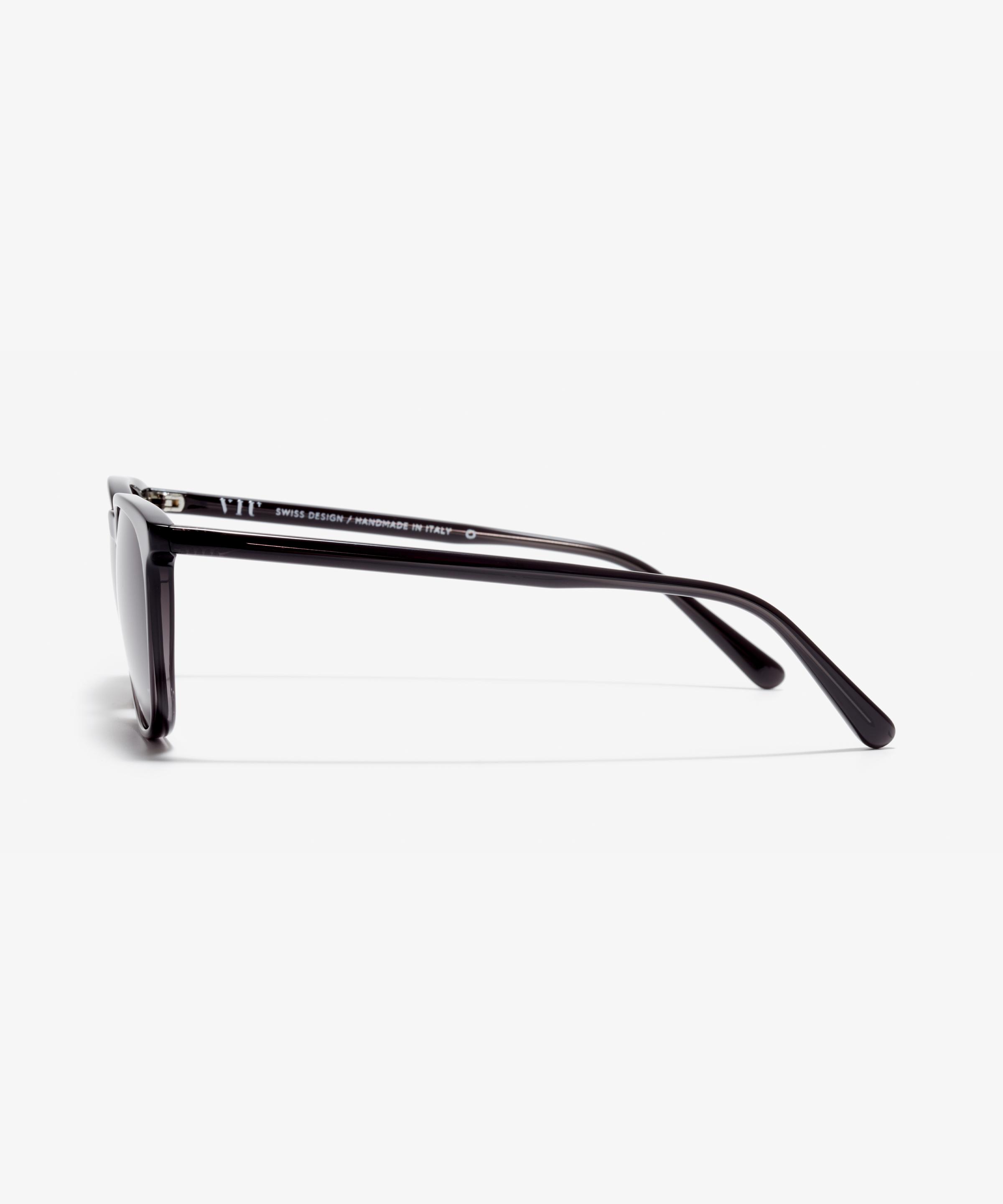 Side image of the sunglasses The Formal in colour Black Transparent and size Medium