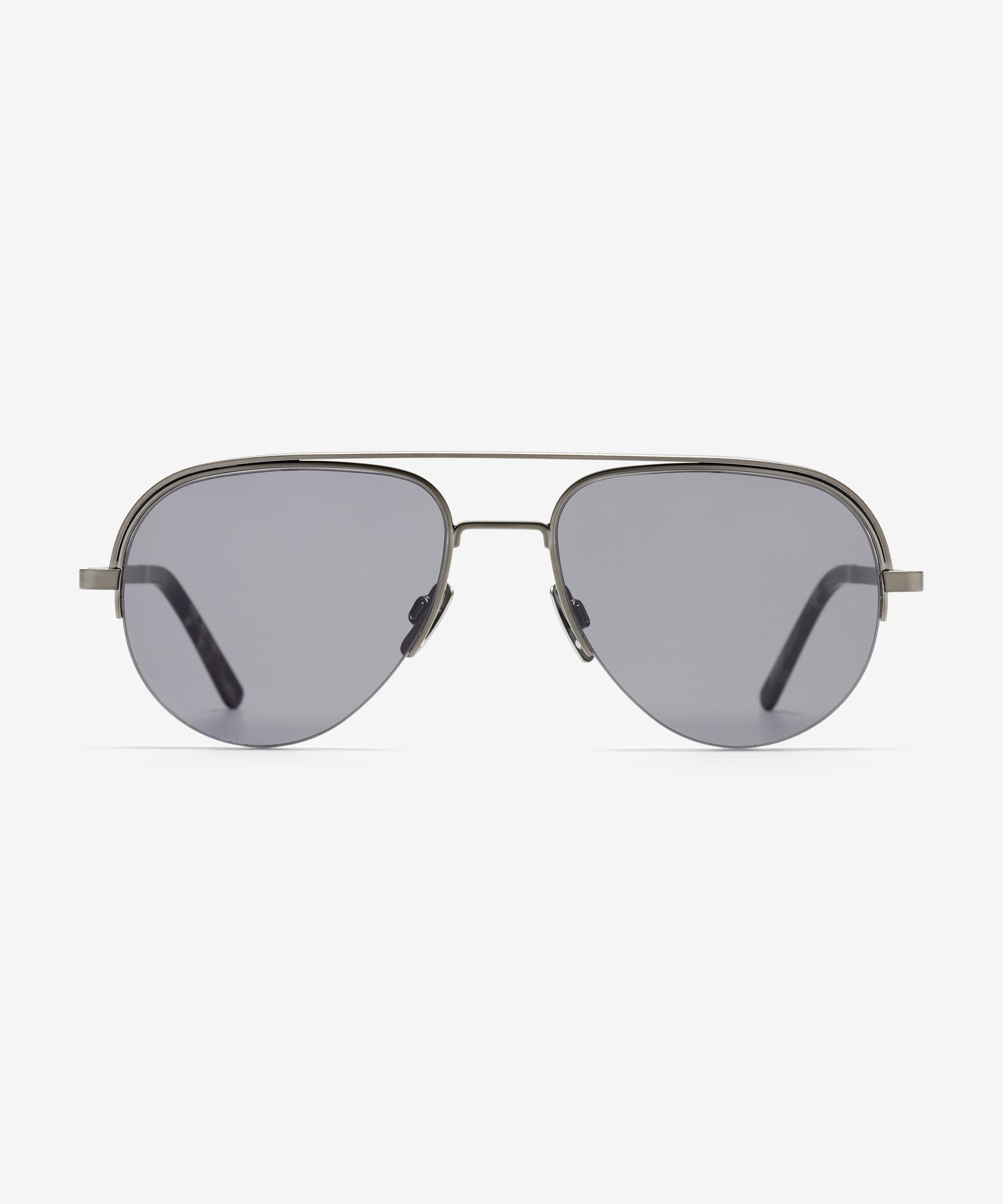 Front image of the sunglasses The Nomad in colour Gunmetal and size Wide