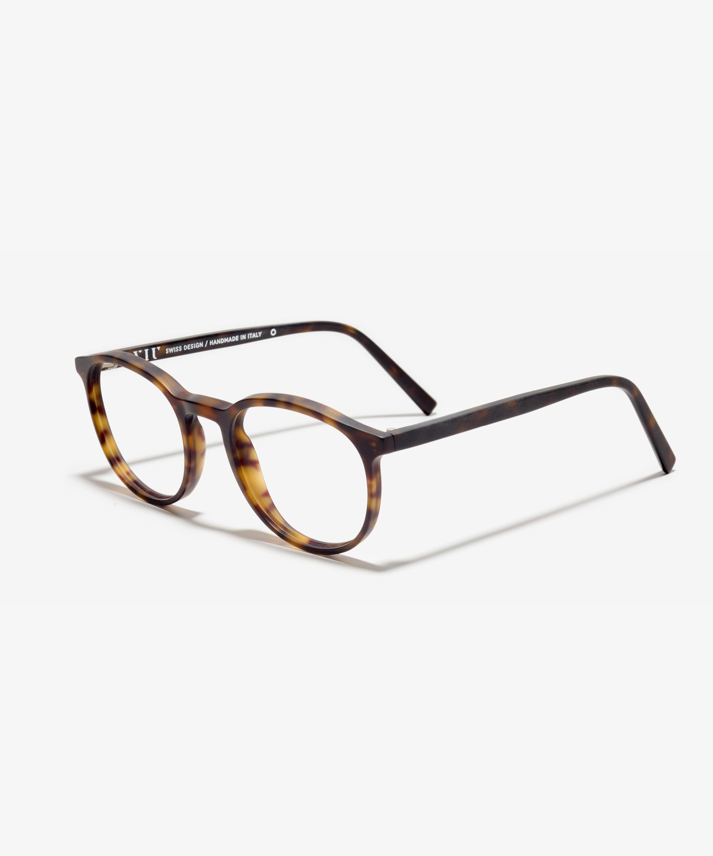 Schräg-Bild der Brille The Earnest in Farbe Dark Havana und Größe Mittel