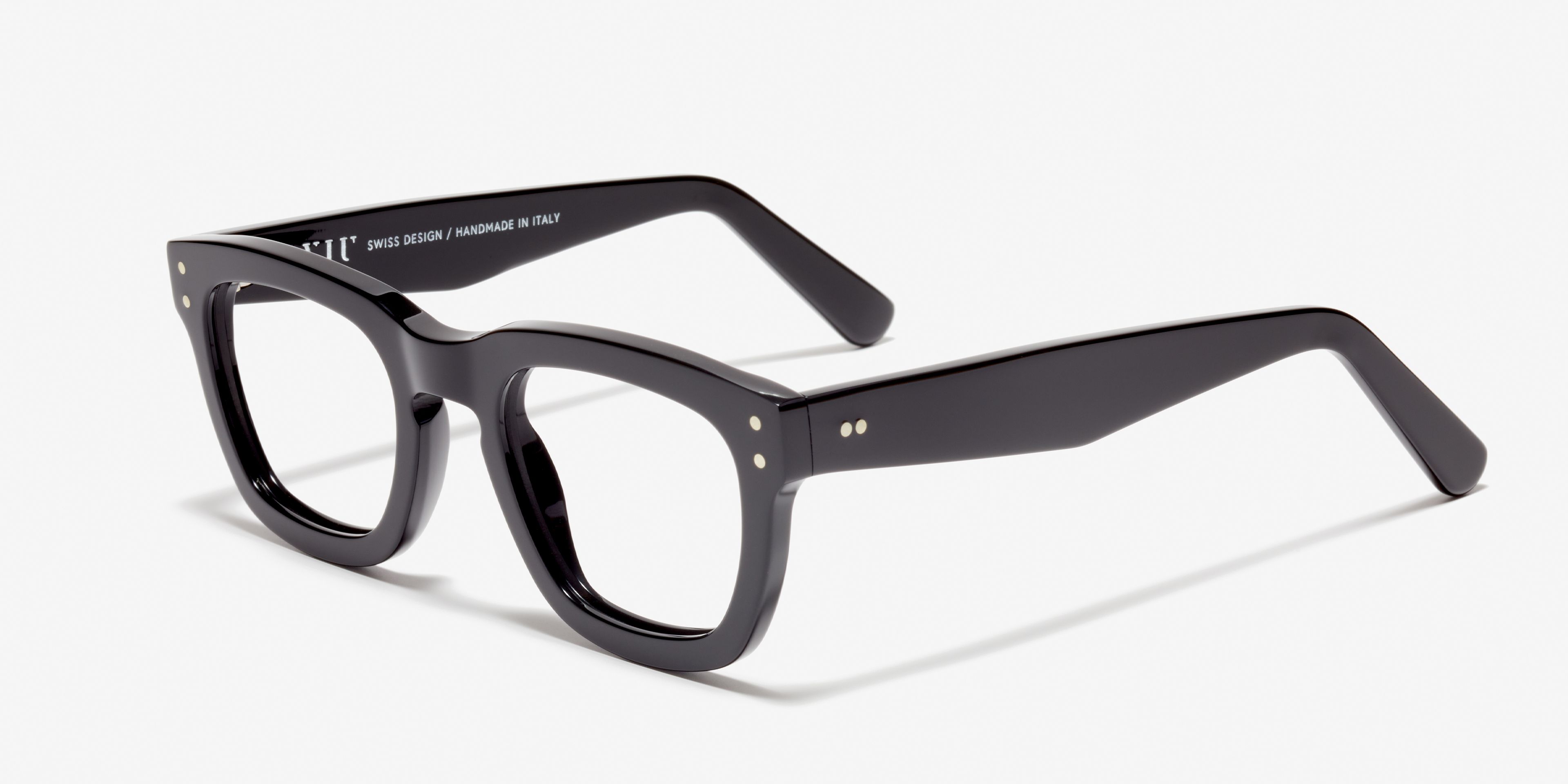 Schräg-Bild der Brille The Novelist in Farbe Black und Größe Mittel