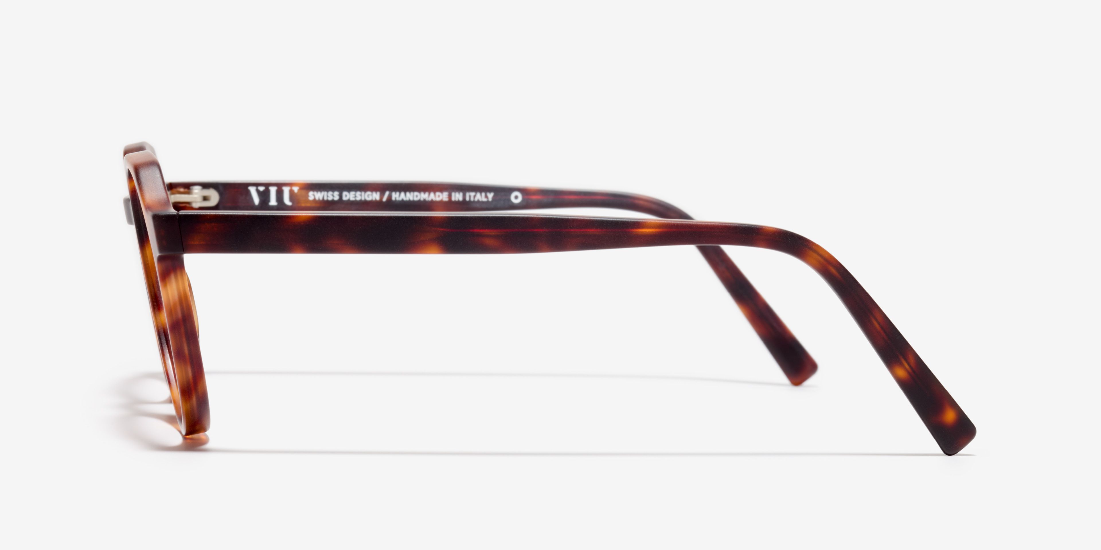 Side image of the frame The Cultivated in colour Tortoise and size Medium