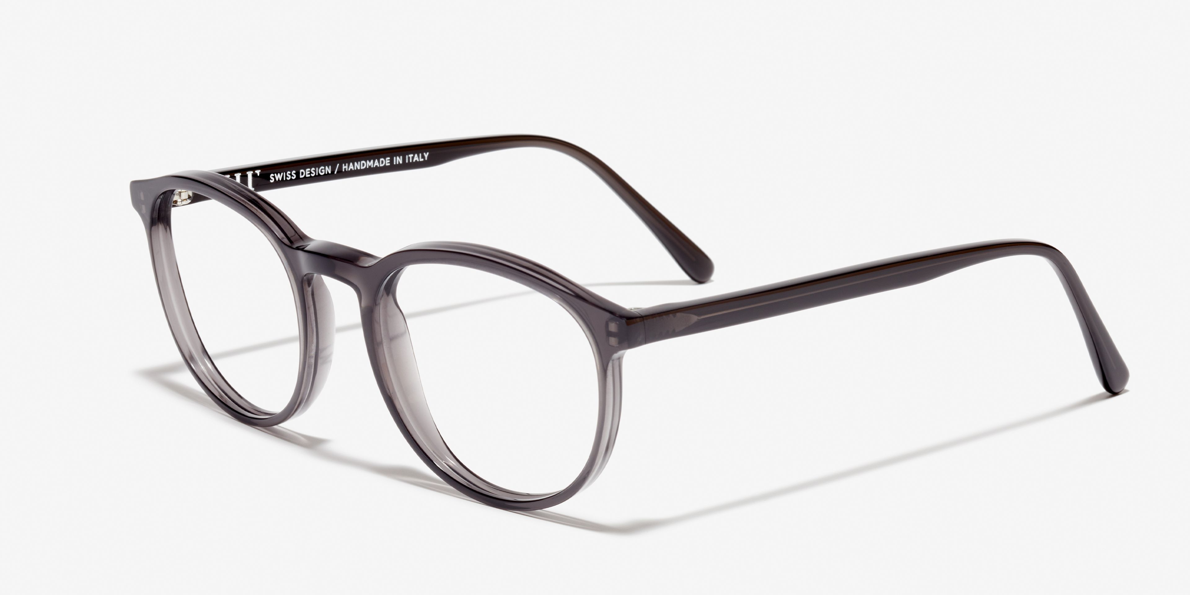 Schräg-Bild der Brille The Earnest in Farbe Black Transparent und Größe Mittel