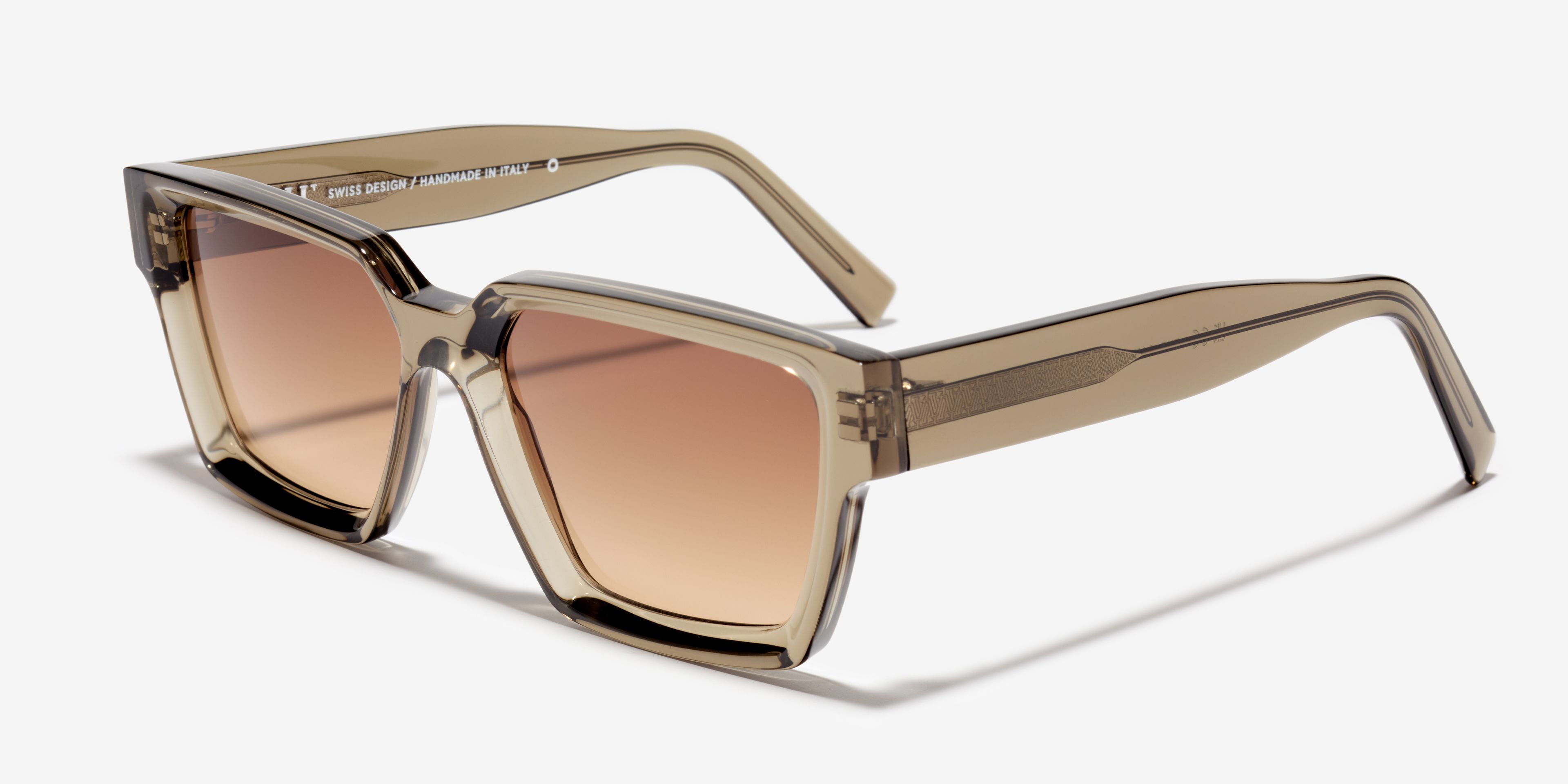 Angle image of the sunglasses The Savage in colour Light Khaki and size Wide
