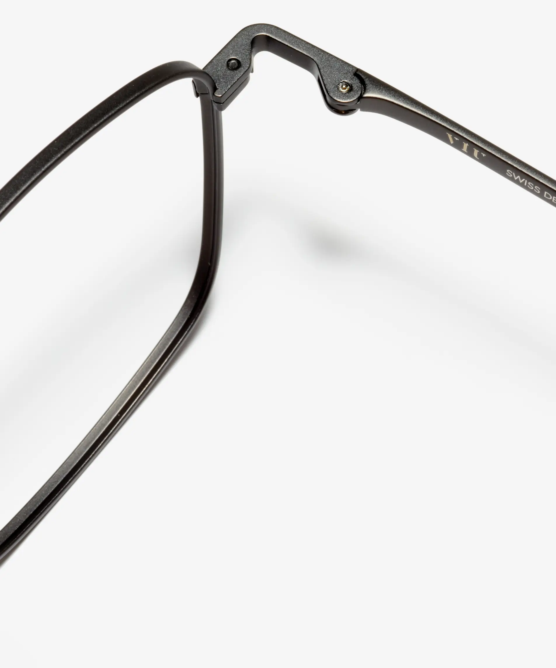 Detail image of the frame The Realist in colour Gunmetal and size Wide