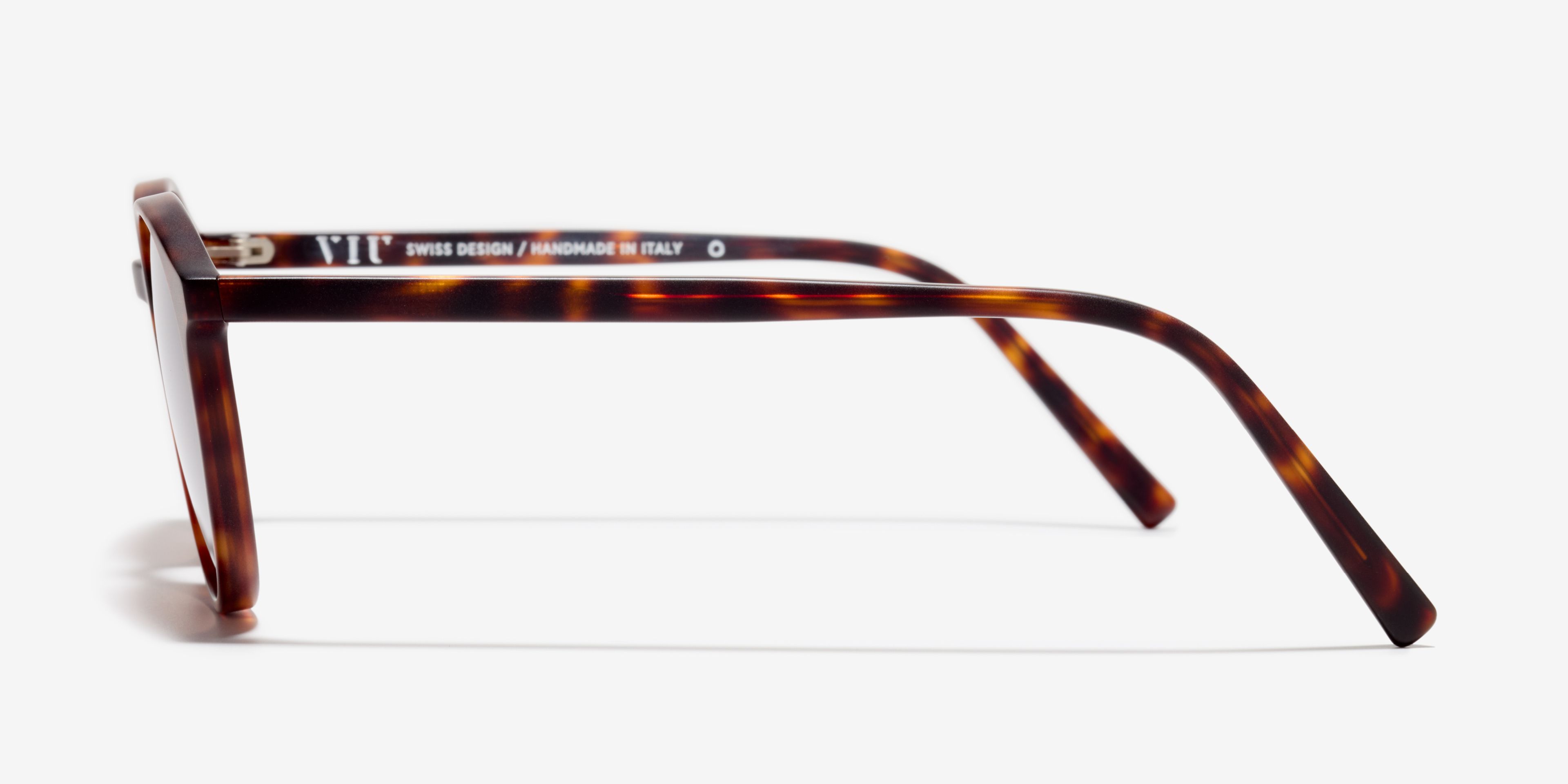 Seite-Bild der Sonnenbrille The Dapper in Farbe Tortoise und Größe Breit
