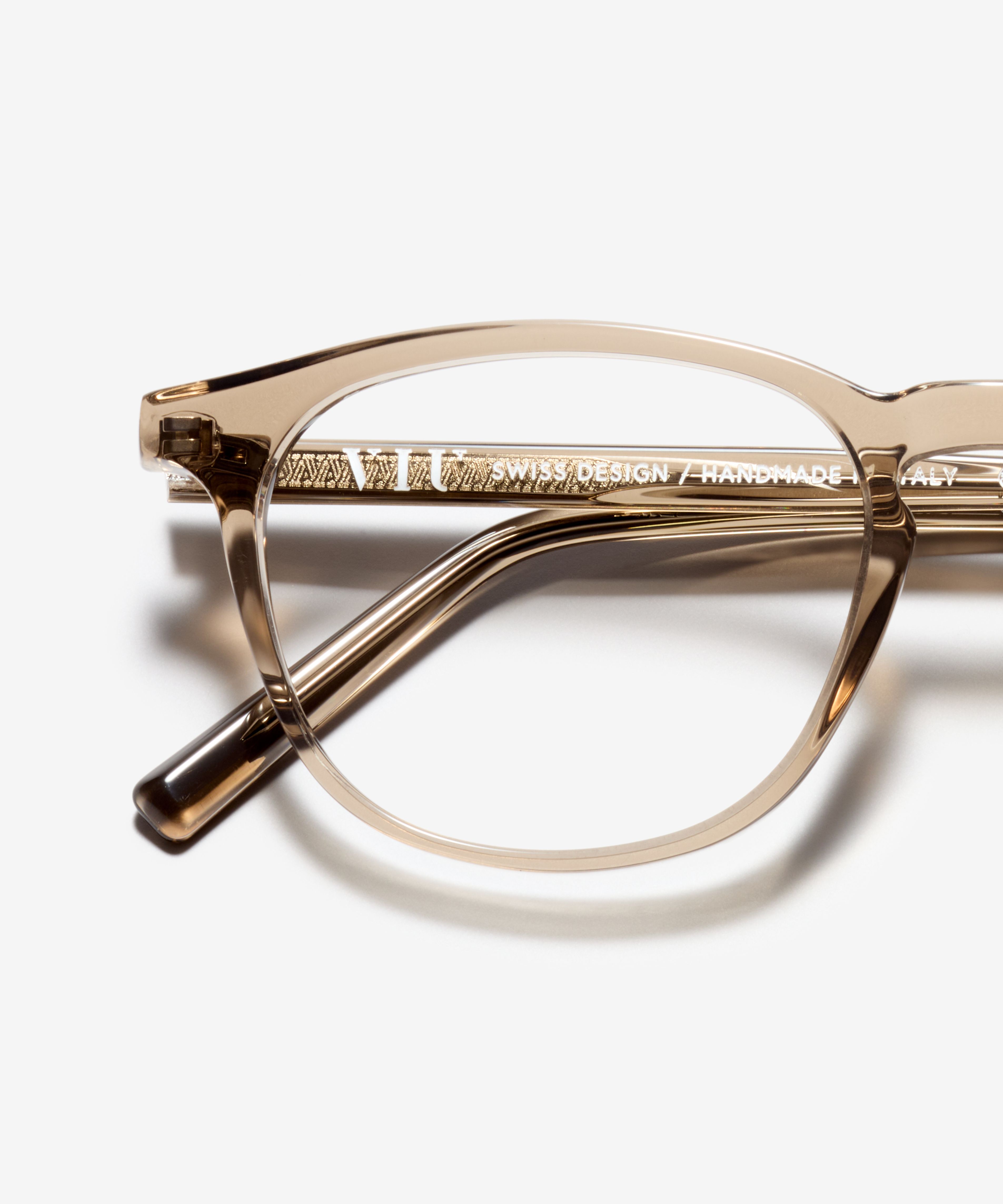 Detail-Bild der Brille The Underlined in Farbe Stone Grey Transparent und Grösse Breit