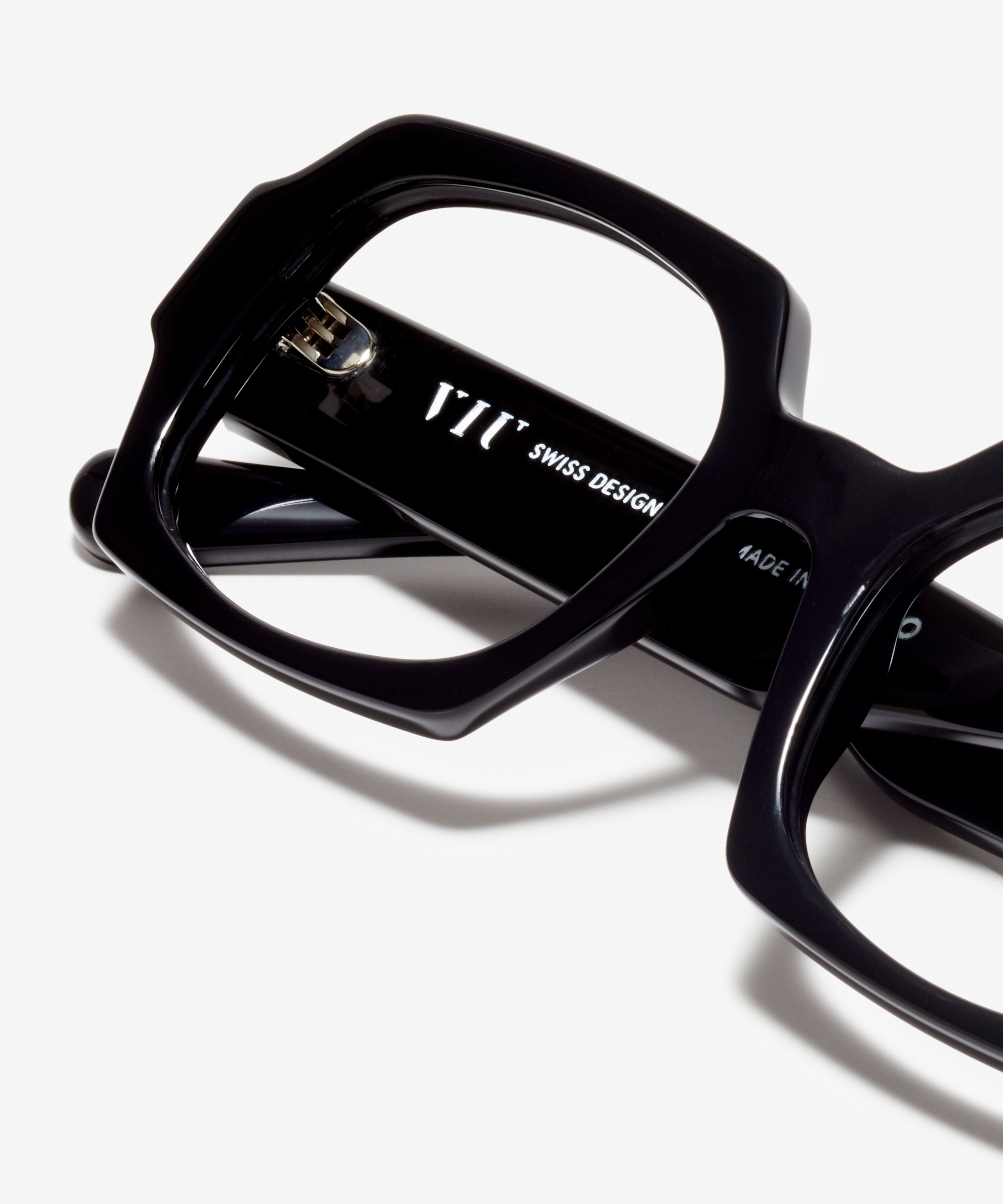 Detail-Bild der Brille The Renegade in Farbe Black und Größe Mittel