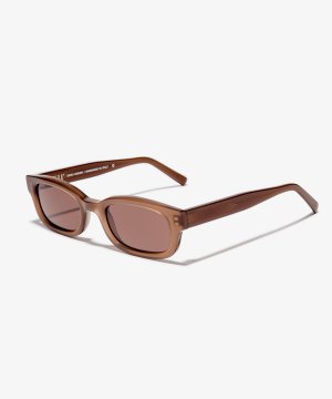 Schräg-Bild der Sonnenbrille The Shameless in Farbe Milky Mocha und Größe Breit