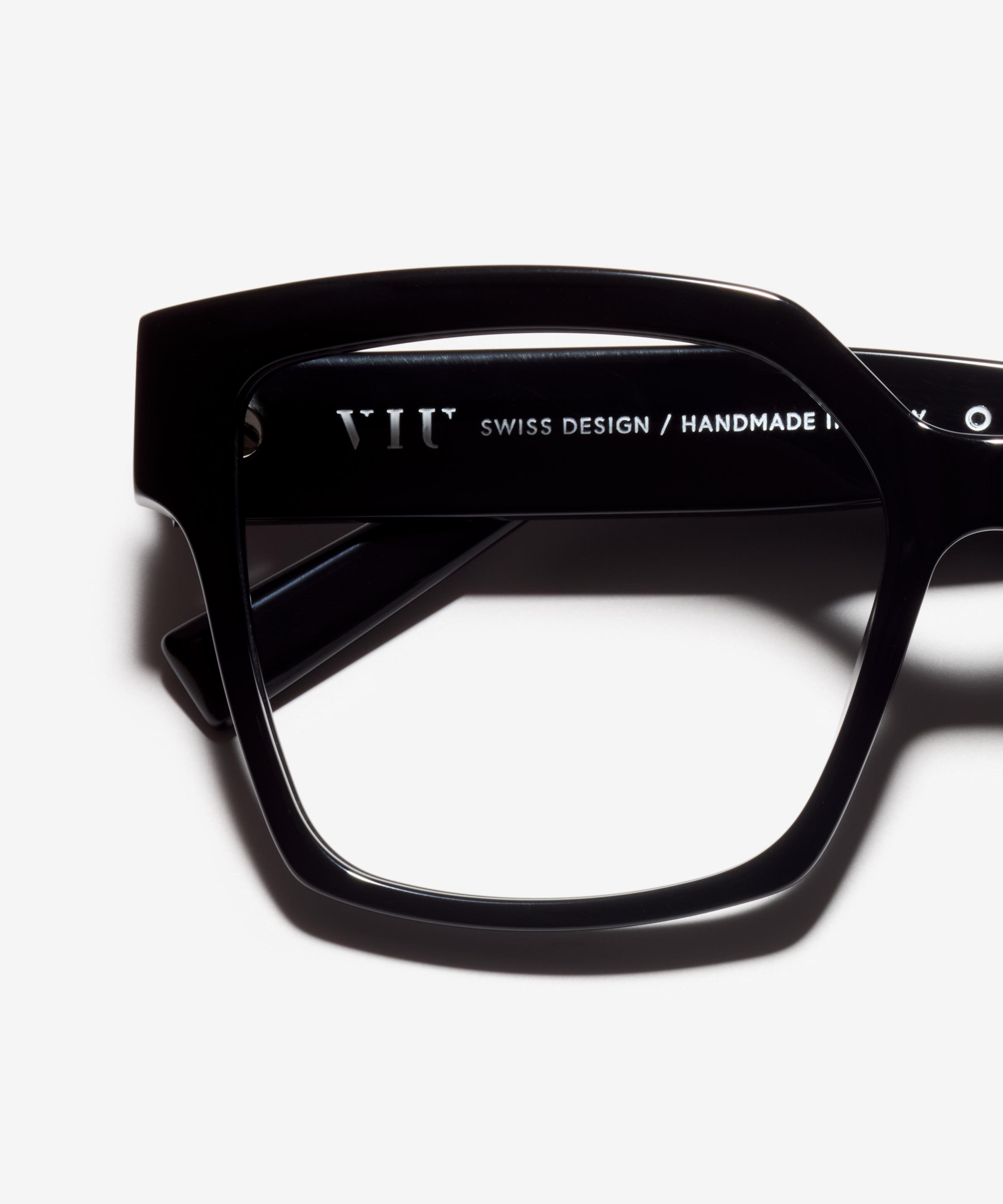 Detail-Bild der Brille The Royal in Farbe Black und Größe Breit