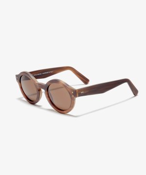 Schräg-Bild der Sonnenbrille The Literary in Farbe Horn Brown und Größe Mittel