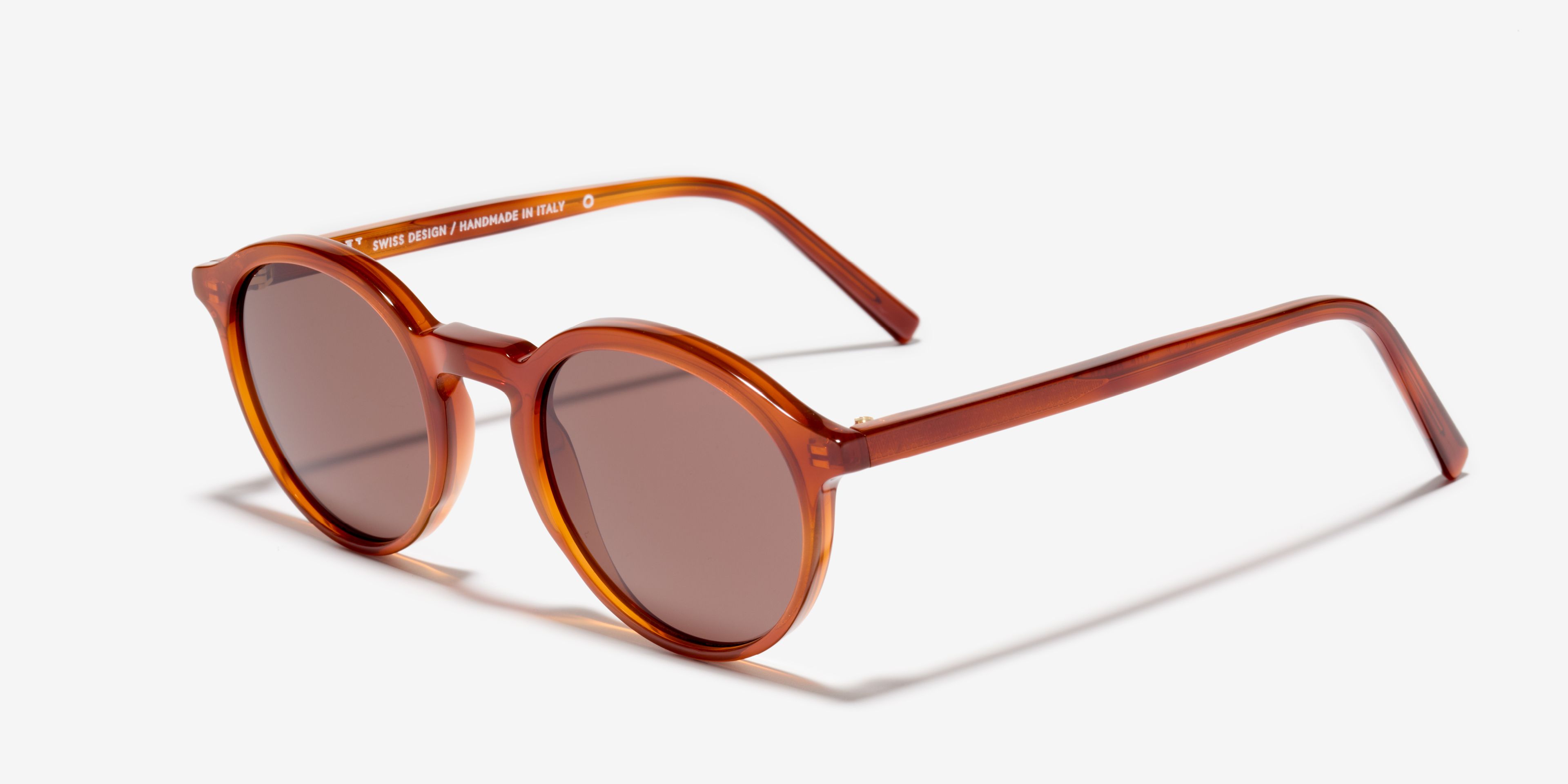 Image Angle de la paire de lunettes de soleil The Sharp en couleur Light Havana et taille Étroit