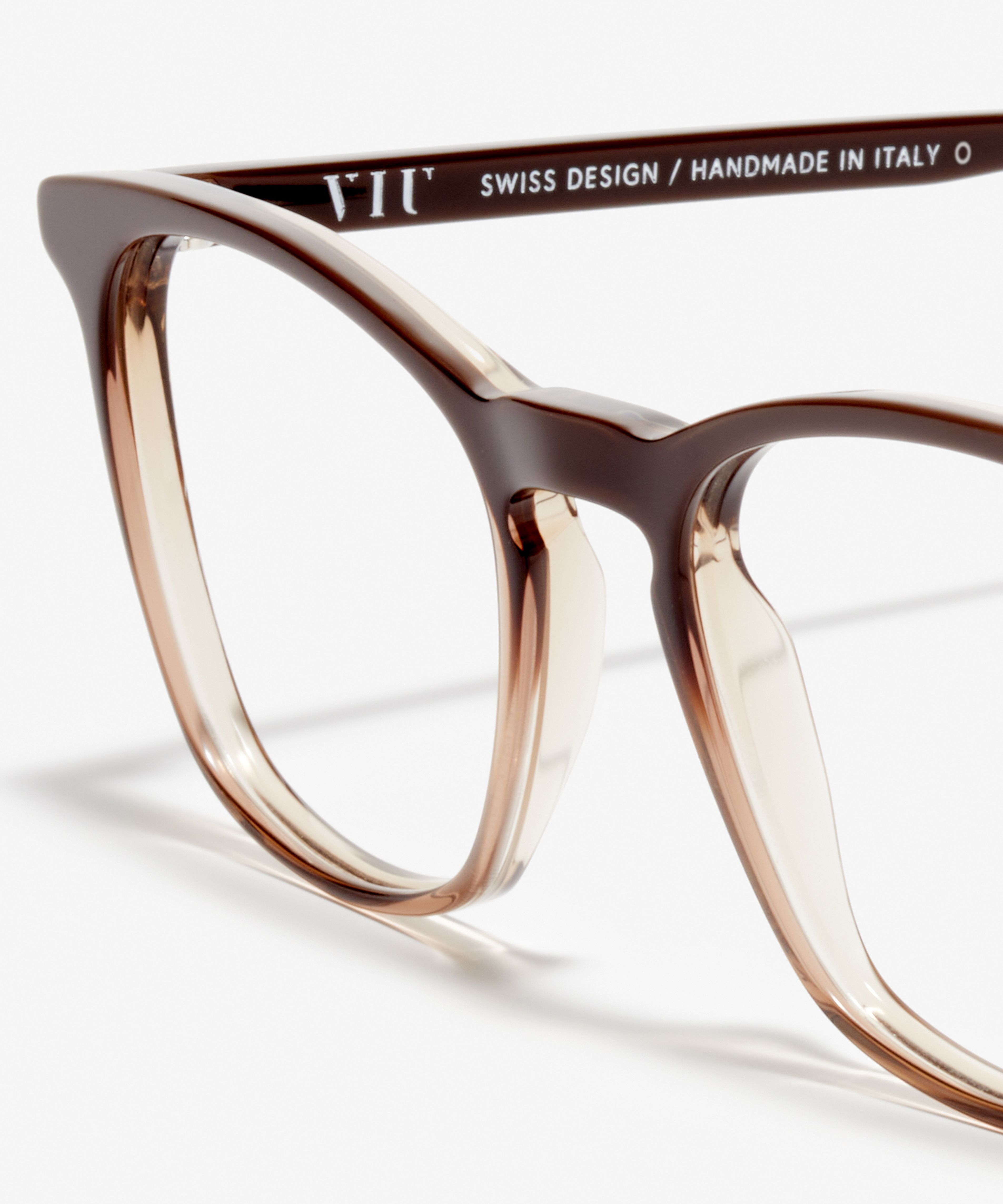 Detail image of the frame The Formal in colour Dark Rum and size Medium