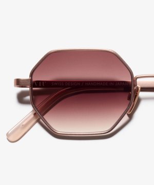 Detail-Bild der Sonnenbrille The Clash in Farbe Rose Gold und Grösse Mittel