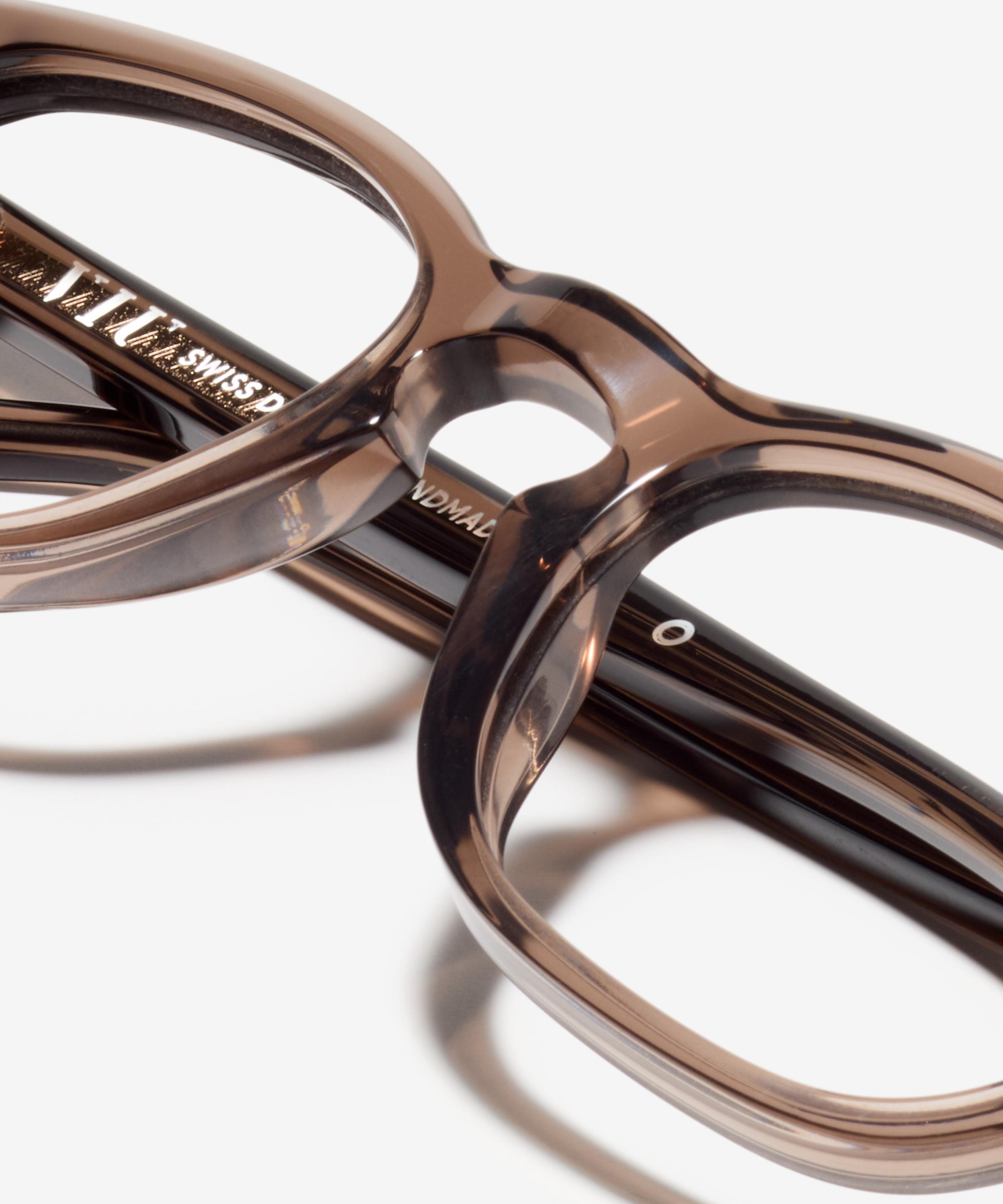 Detail-Bild der Brille The Insight in Farbe Brown Transparent und Grösse Mittel