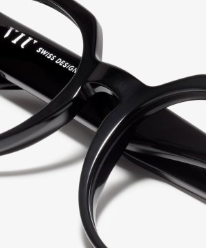 Detail-Bild der Brille The Chic in Farbe Black und Größe Mittel